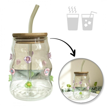 Szklanka z falowanymi ściankami i kwiatkami 450 ml ze słomką i pokrywką SZK164